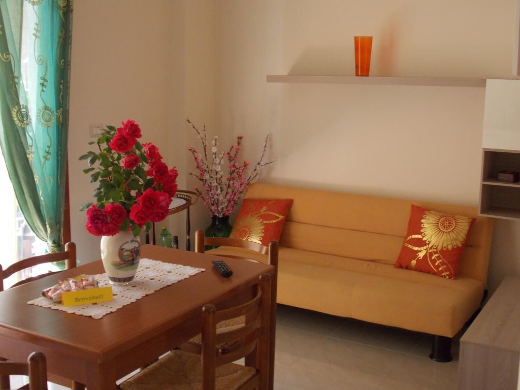 B&B Mariafrancesca Santa Teresa Di Riva Exterior photo